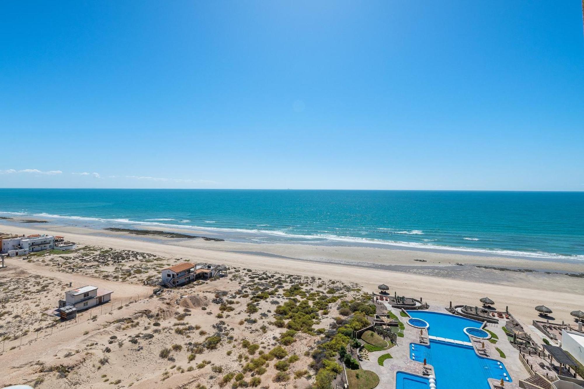 Encanto Living Two Bedroom Unit By Kivoya Rocky Point Room photo