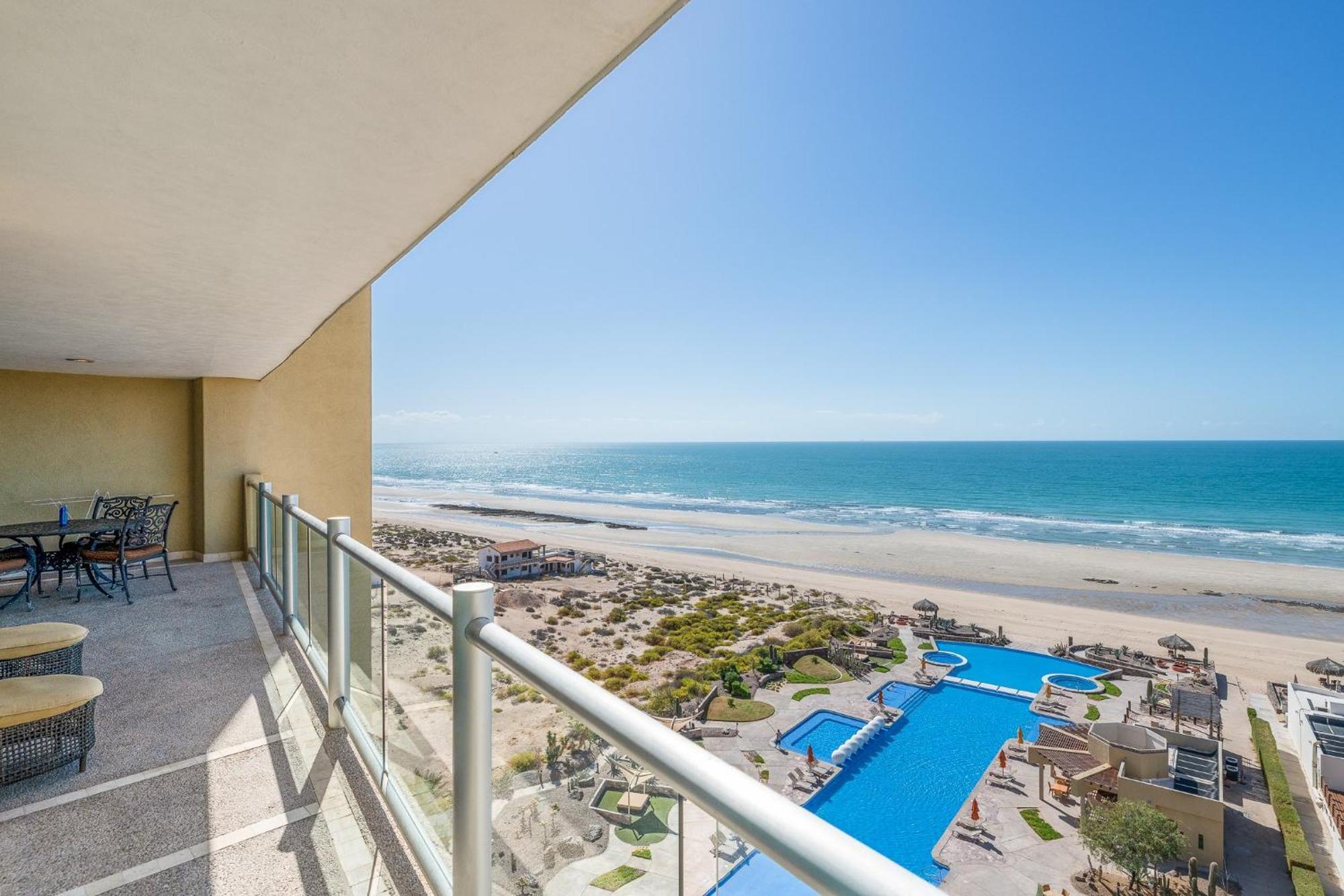 Encanto Living Two Bedroom Unit By Kivoya Rocky Point Room photo